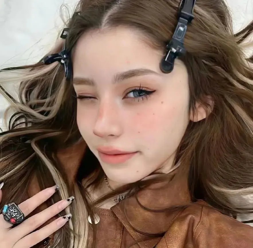 四月的女儿